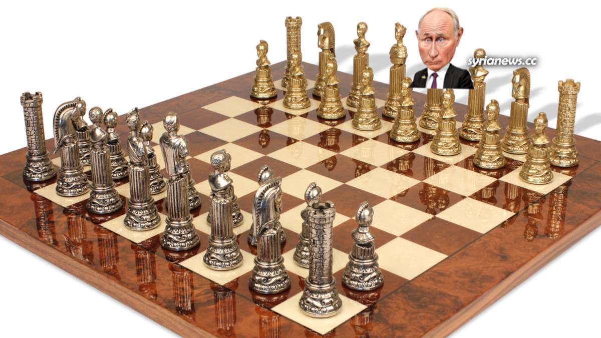 Does Anyone Here Play Chess?