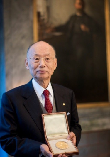 Ivemectin developer, Dr. Omura with his Nobel.