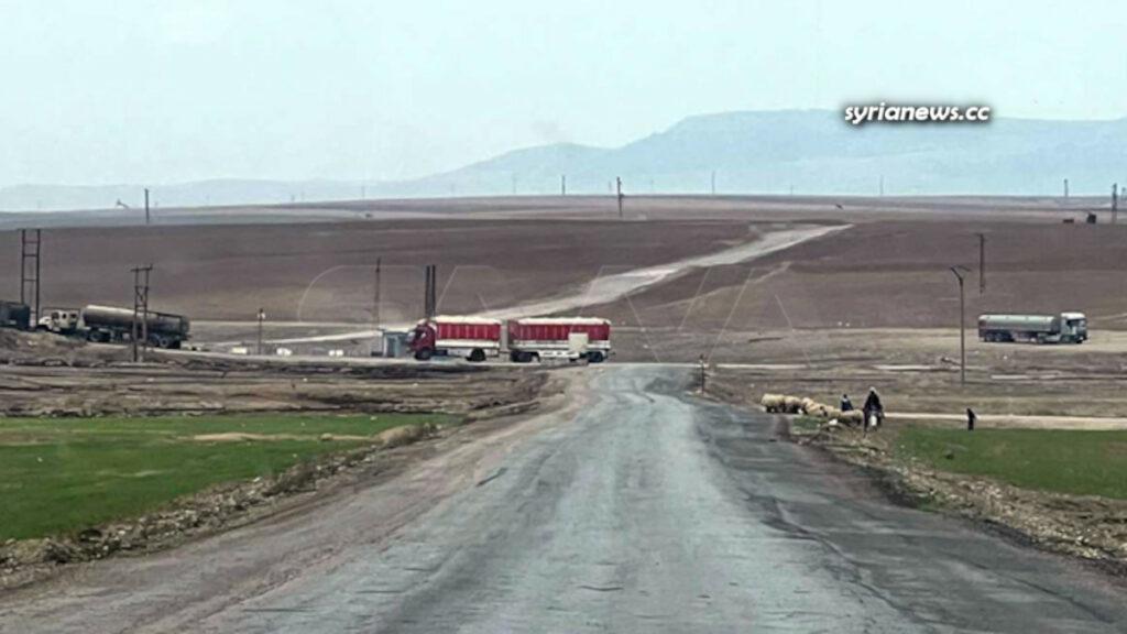 US army stealing Syrian oil - الجيش الامريكي يسرق النفط السوري